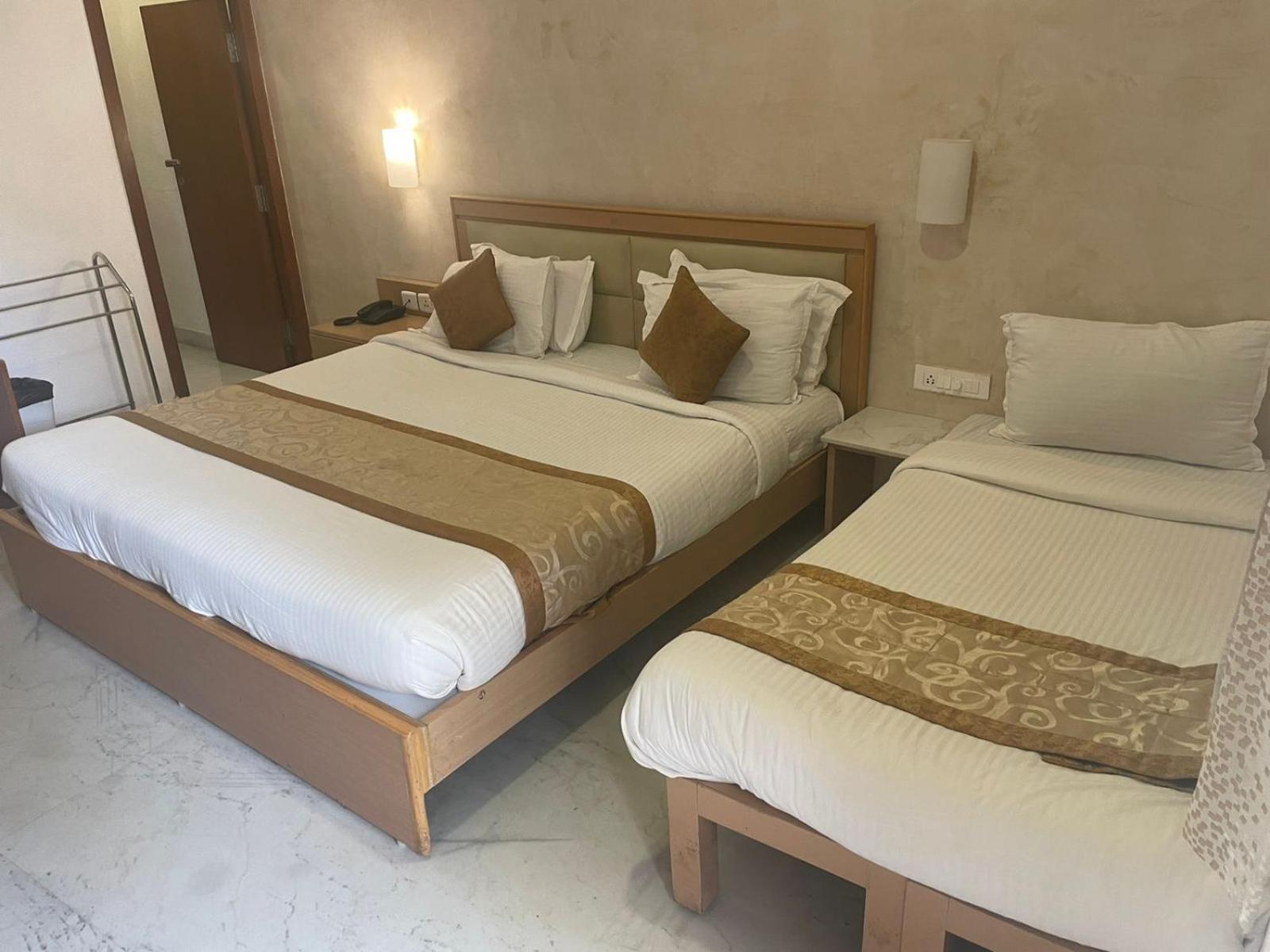 Avenue 11 Boutique Residences, Poes Garden Chennai Eksteriør billede