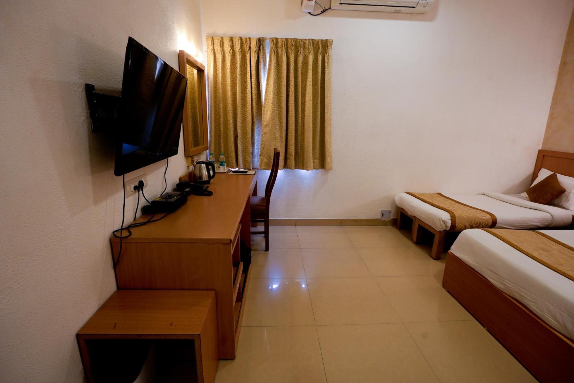 Avenue 11 Boutique Residences, Poes Garden Chennai Eksteriør billede
