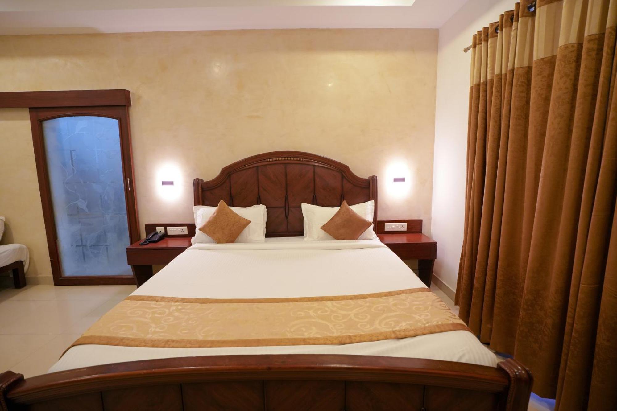 Avenue 11 Boutique Residences, Poes Garden Chennai Eksteriør billede