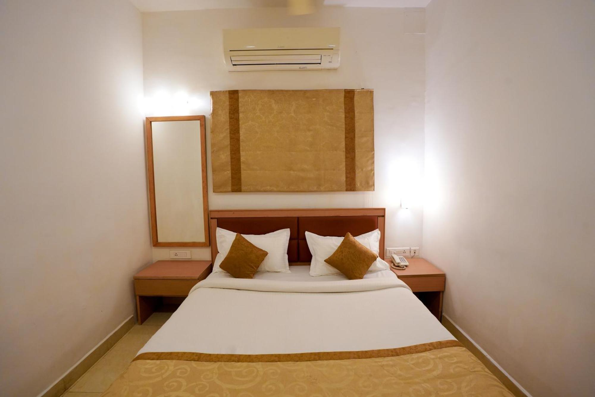 Avenue 11 Boutique Residences, Poes Garden Chennai Eksteriør billede